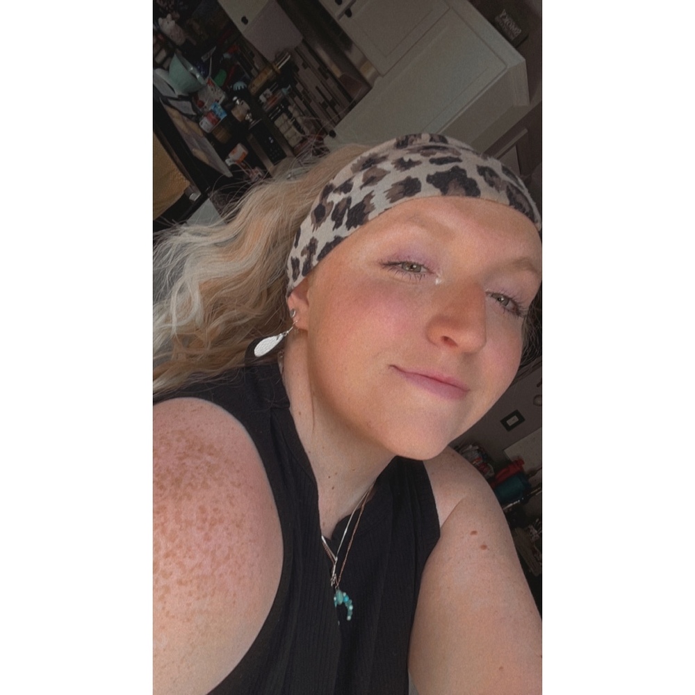 Meet your Posher, Ashley